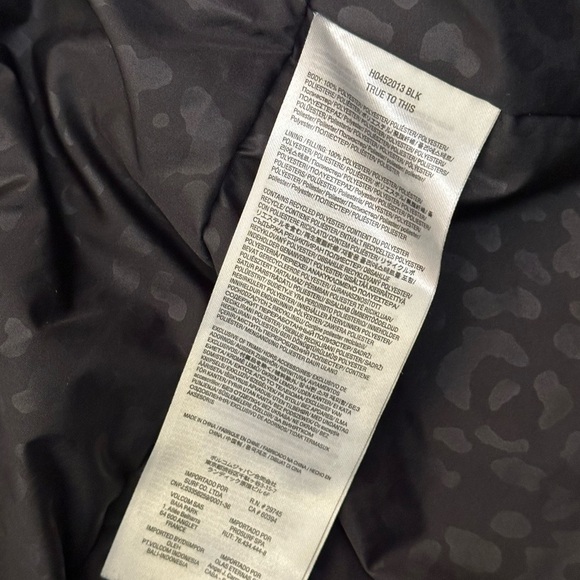 Volcom Bolt XL Extra Large snowboard ski jacket black excellent cond ships fast - Picture 7 of 9